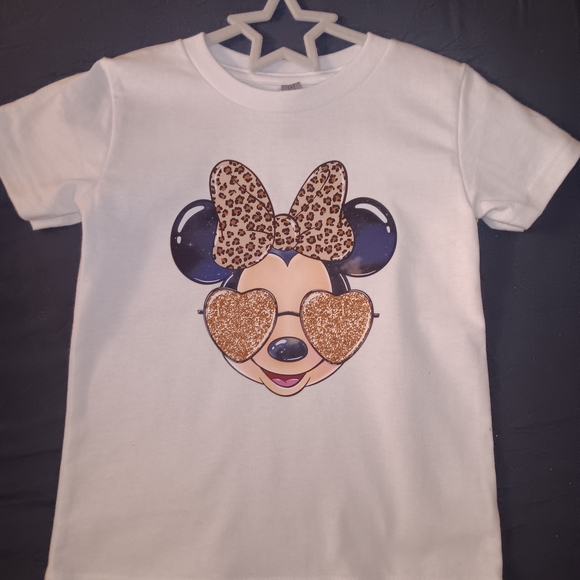 steel & stone clothing co Other - Girls White Graphic Tee with Leopard Bow and Glitter Hearts
